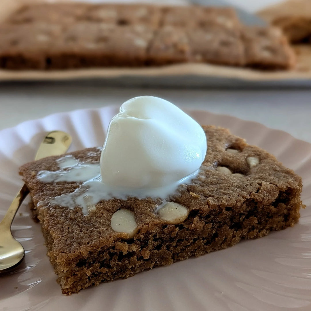 Coffee & Macadamia Slice
