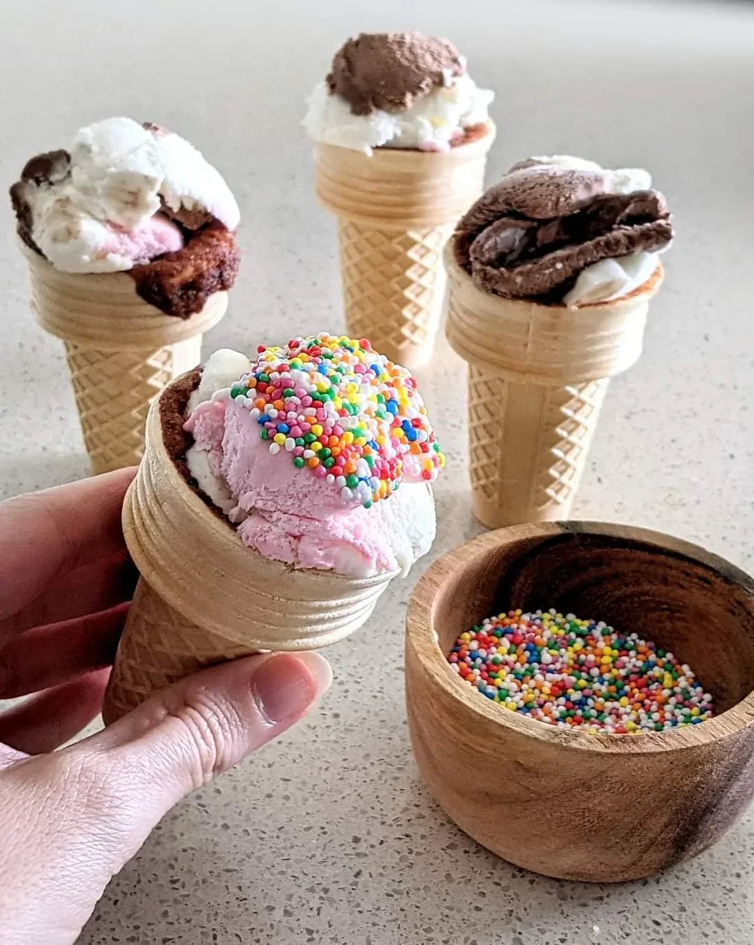 Ice-cream cone cakes – Story Book Cakes