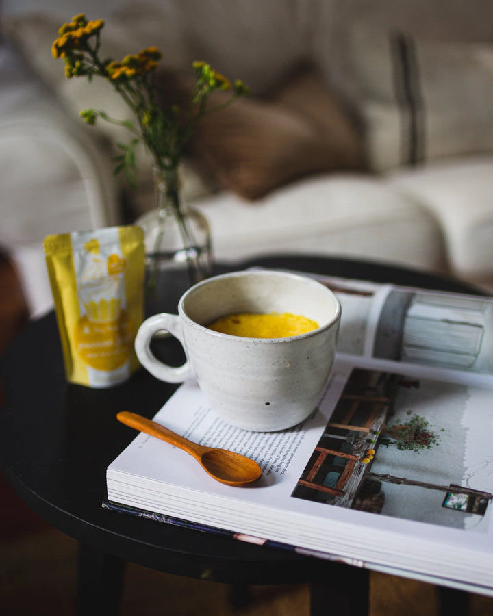 Passionfruit Cake in a Cup 75g