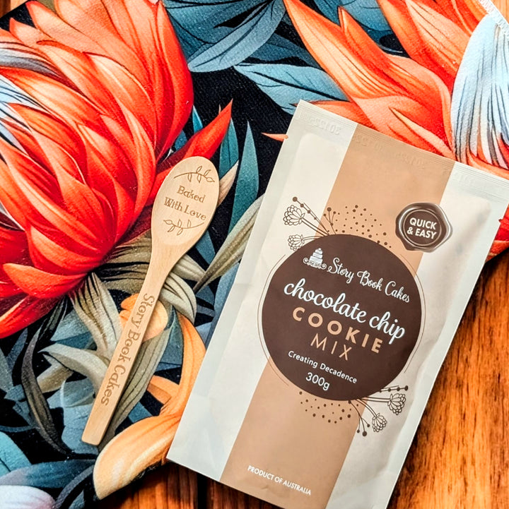 Gift Set Chocolate Chip Cookie Mix 300g , Tea Towel & Mini Wooden Spoon