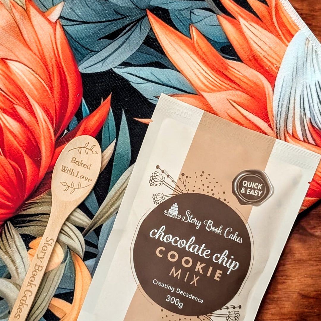 Gift Set Chocolate Chip Cookie Mix 300g , Tea Towel & Mini Wooden Spoon