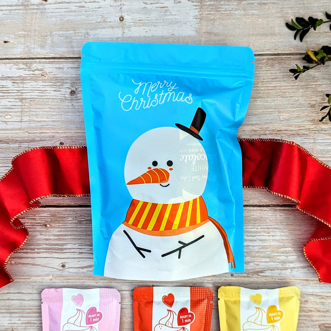 Snowman gift bag with 3 x Mud Cake in a mug
