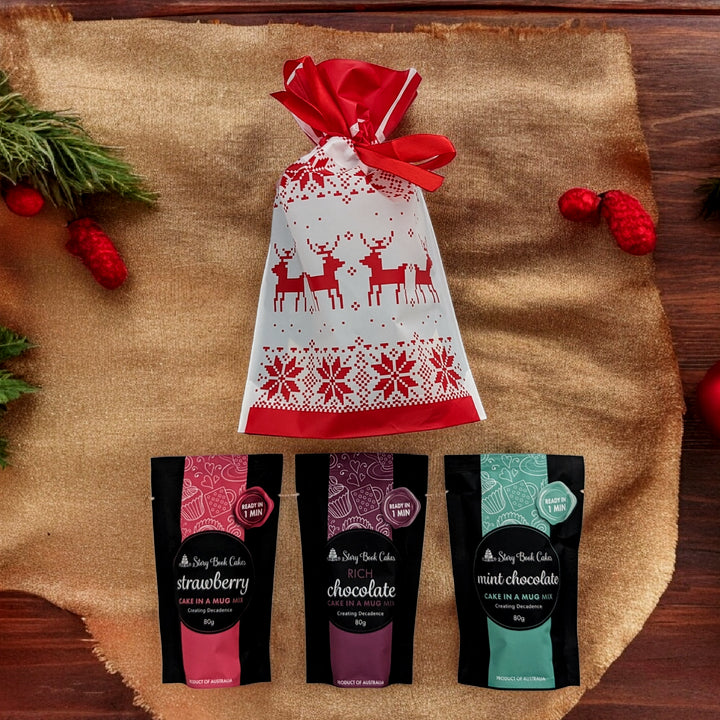 Christmas gift bag with Gold Bows and 3 x Mud Cake in a Mug