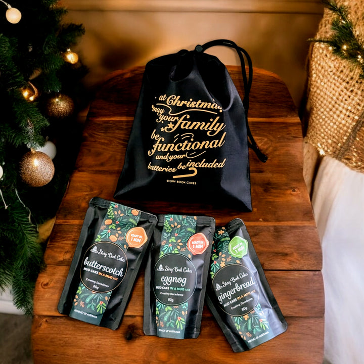 At Christmas May Your Family, gift bag with 3 x Mud Cake in a Mug