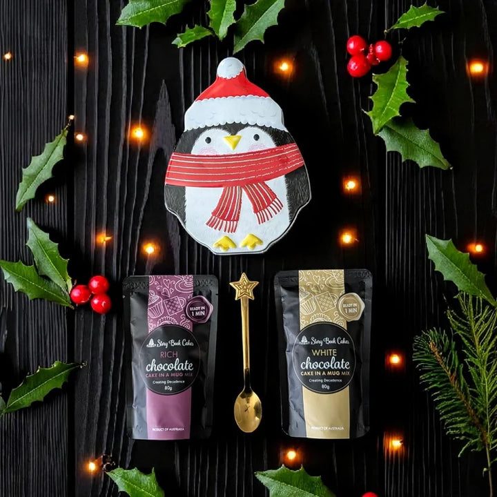 Christmas Tin with 2 Mud Cake in a mugs + a cute gold spoon
