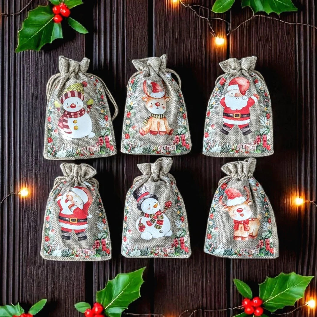 Gluten Free Christmas Burlap Gift Bag with 1 Mud Cake in a Mug + a Cute Gold Spoon