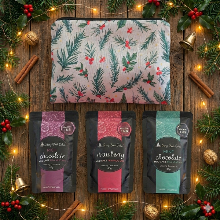 Holly and Pine Zip Up Gift Bag Set - 3 x Mud Cake in a Mugs, Pick your own flavours