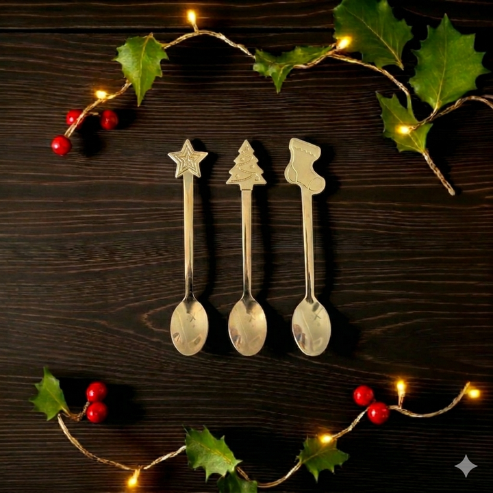 Fun Christmas Burlap Gift Bag with 1  Mud Cake in a Mug + a Cute Gold Spoon