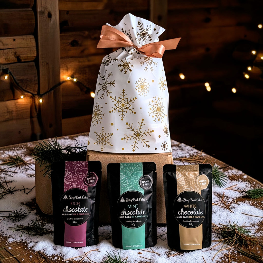 Christmas gift bag with Gold Bows and 3 x Mud Cake in a Mug