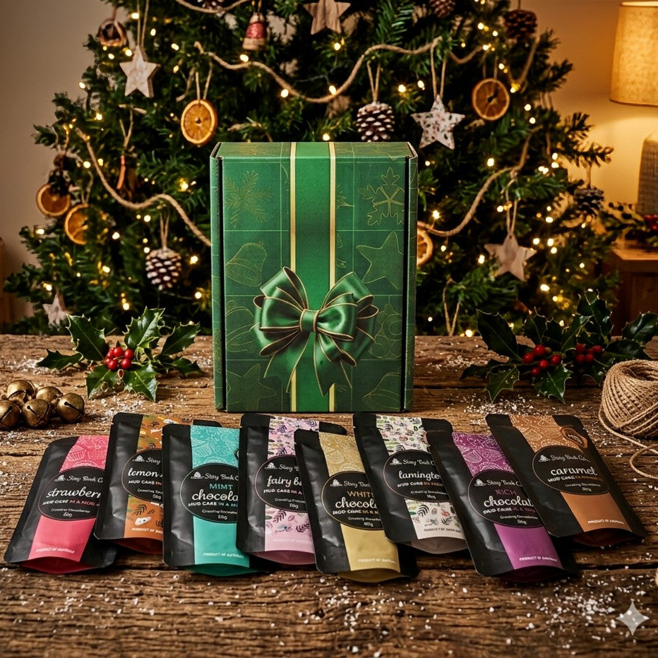Classic Bow Gift Box with 8 x Mud Cake in a Mug, hand pick your flavours